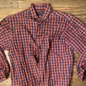 Round tree and York Men’s Button Up